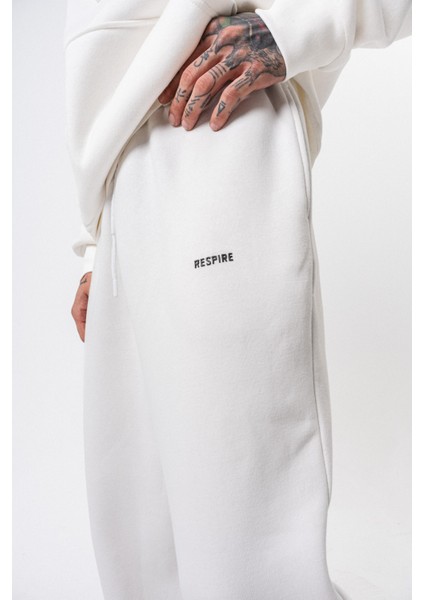 Erkek Respire Yazı Detaylı Basic Baggy Eşofman Altı Ekru fırsatları