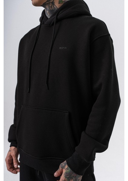 Erkek Respire Yazı Detaylı Kapüşonlu Basic Oversize Hoodie Siyah indirimleri