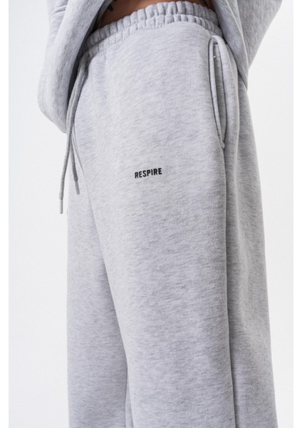 Erkek Respire Yazı Detaylı Basic Baggy Eşofman Altı Kar Melanj fırsatları