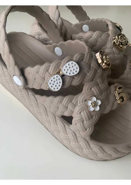 Yumuşak Eva Kadın Terlik Taşlı Aksesuarlarla Şık Plaj ve Havuz Kullanımı İçin fiyatları