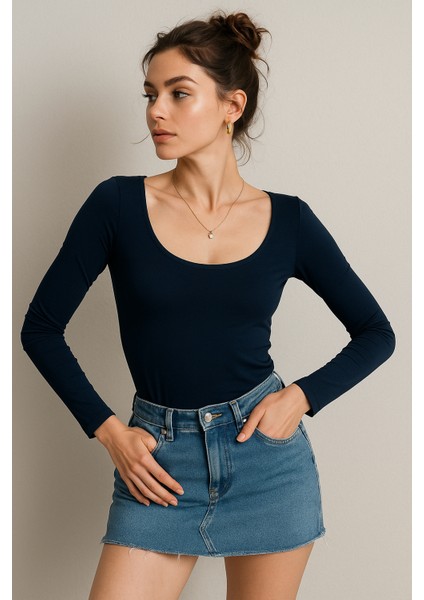 Kadın Lacivert U Yaka Uzun Kollu Bluz fırsatları