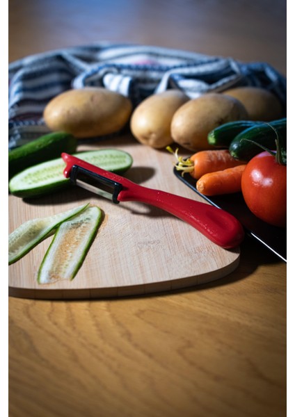 Simli Kırmızı Dikey Soyacak – Paslanmaz Alman Çeliği, Ergonomik Sap, Çift Yönlü Kesici Ağız