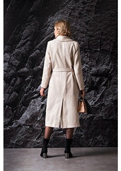 Kadın Düz Desenli Taş Rengi Uzun Palto Kaşe Malzemeden Üretildi