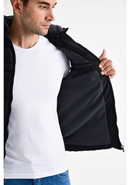 Erkek Siyah Kapüşonlu Polar Astarlı Şişme Yelek fiyatları