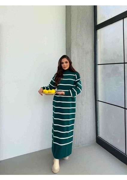 Çizgili Triko Elbise – Uzun Kollu, Rahat Kesim