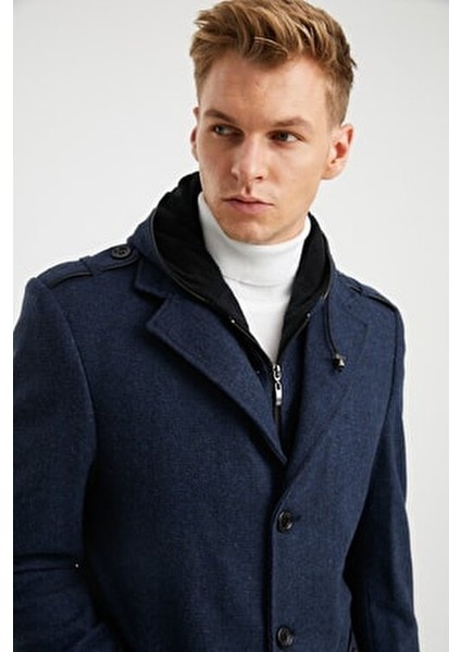 Erkek Lacivert Yün Karışımlı Desenli Kaşe Kapüşonlu Önü Fermuarlı ve Düğmeli Kaban indirimleri