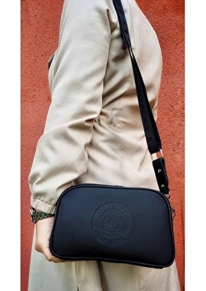 Justpolo Kadın Lacos 5 Bölmeli Omuz ve Çapraz Çantası fırsatları