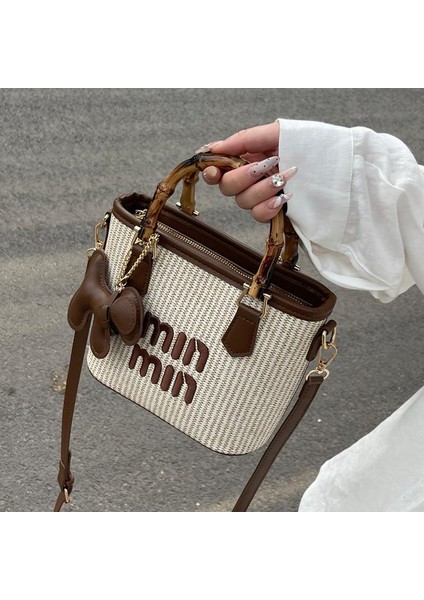 2025 Yeni Bahar Modası Kontrast Renk Hasır Bambu Sepet Çanta Kova Çanta Omuz Çapraz Çanta Kadın Çantası (Yurt Dışından) modelleri