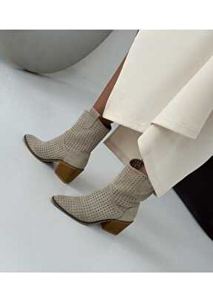 Ptc Handy Kadın Western Kovboy Bej Topuklu Yazlık Kısa Bot