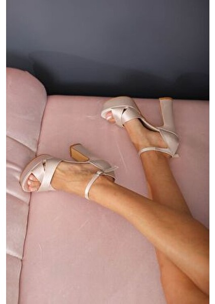 Koşma Garantili Ten Saten 13 cm Platform Topuklu Kadın Abiye Ayakkabı modelleri