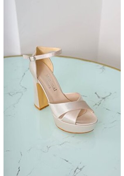 Koşma Garantili Ten Saten 13 cm Platform Topuklu Kadın Abiye Ayakkabı