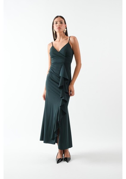 Amulia Ince Askılı Önü Fırfırlı Uzun Abiye Elbise Zümrüt fiyatları