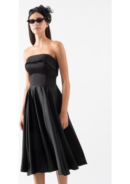 Ivette Straplez Sırt Çapraz Bağcıklı Kloş Kısa Abiye Elbise Siyah