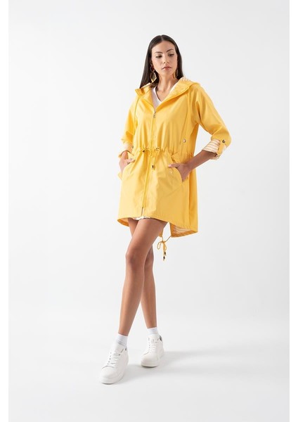 Clemente Kapüşonlu Ayarlanabilir Beli Büzgülü Katlamalı Kol Mont Sarı fırsatları