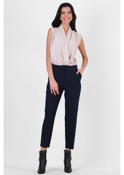 Parietti Klasik Kesim Dar Paça Pantolon Lacivert fiyatları