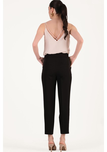 Parietti Klasik Kesim Dar Paça Pantolon Siyah fırsatları