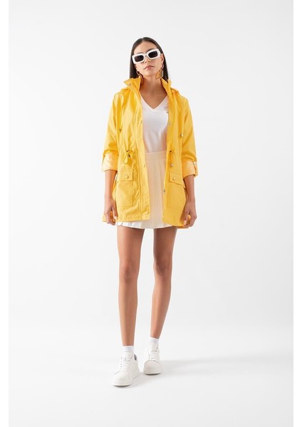 Christensen Kapüşonlu Çıtçıtlı Katlamalı Kol Safari Mont Sarı