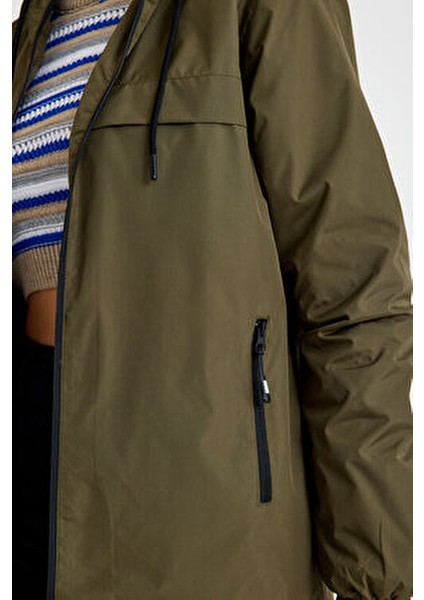 Kadın Içi Astarlı Suya Dayanıklı Kapüşonlu Cepli Yağmurluk fiyatları