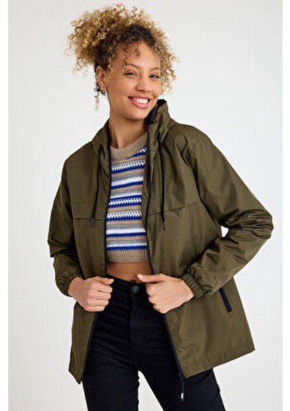 Kadın Içi Astarlı Suya Dayanıklı Kapüşonlu Cepli Yağmurluk fırsatları