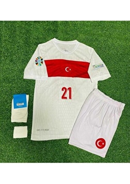 Türkiye 2024 Barış Alper Yılmaz Iç Saha Çocuk Forması 4'lü Set (Euro 2024 Patch) Beyaz fiyatları