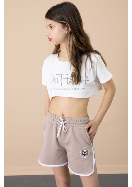 Kahve Yanları Yırtmaçlı Çiçek Baskılı Beli Lastikli Kız Çocuk Şort 20738 modelleri