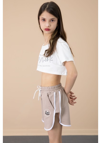 Kahve Yanları Yırtmaçlı Çiçek Baskılı Beli Lastikli Kız Çocuk Şort 20738 fırsatları