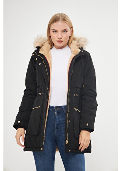 Kadın Siyah Kapüşonlu Kapüşondaki Kürkü Çıkartılabilen Kürk Astarlı Kalın Kaban 5565-1