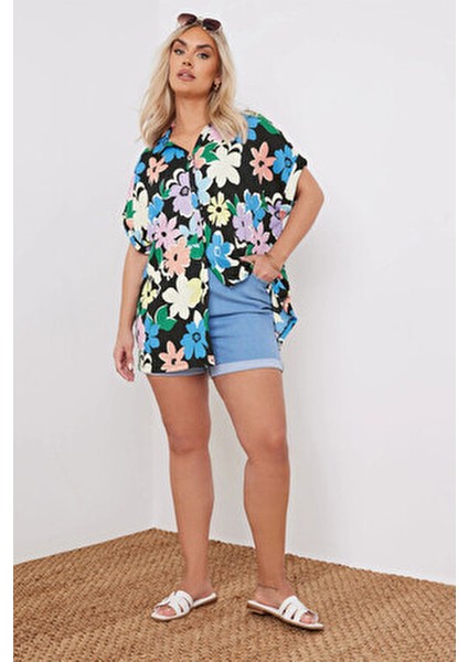 Büyük Beden Kadın Çiçek Desenli Kısa Kollu Düğmeli Gömlek 303964 Günlük Stil fiyatları