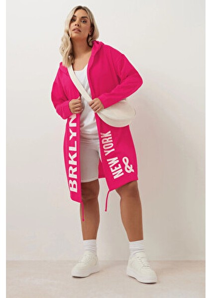 Büyük Beden Kapüşonlu Uzun Kollu Yazı Baskılı Cepsiz Hırka 303983 fiyatları