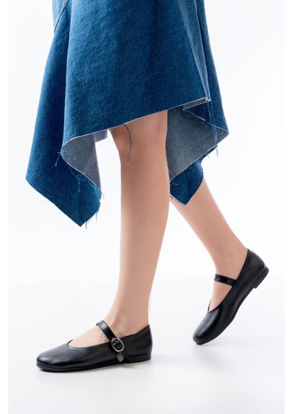 İNF-324 Siyah Baretli Tokalı Günlük Kadın Babet fiyatları