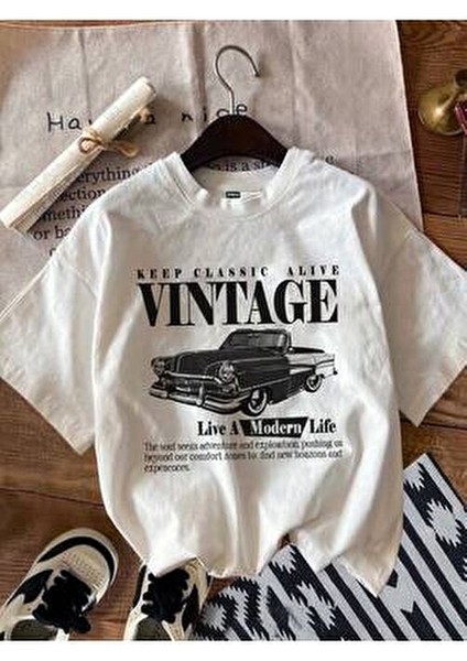 Y2K Beyaz Vintage Baskılı T-Shirt