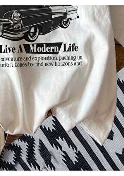 Y2K Beyaz Vintage Baskılı T-Shirt fırsatları