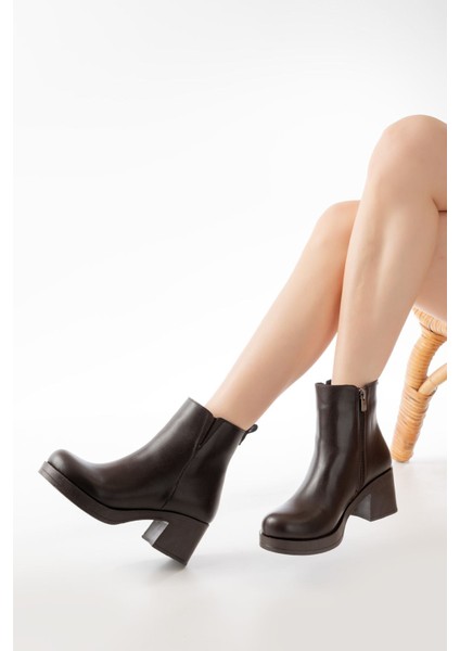 5109-3057 Kahverengi Lastikli Fermuarlı Kalın Topuklu Günlük Kadın Bot fiyatları