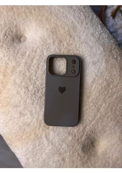 iPhone 17 Pro Uyumlu Lekesiz Lansman Kalp Logolu Içi Kadife Premium Kılıf fiyatları