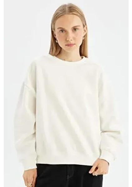 Coool Oversize Geniş Kalıp Bisiklet Yaka Kalın Basic Düz Sweatshirt A4177AX23WN