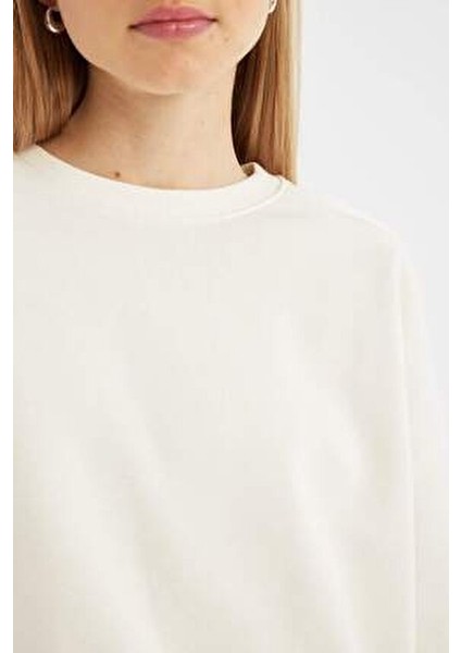 Coool Oversize Geniş Kalıp Bisiklet Yaka Kalın Basic Düz Sweatshirt A4177AX23WN fırsatları