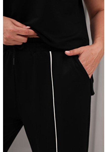 Kadın Büyük Beden Siyah, Bisiklet Yaka, Düşük Kol, Biye Detaylı Kapri Boy Takım 65N39069