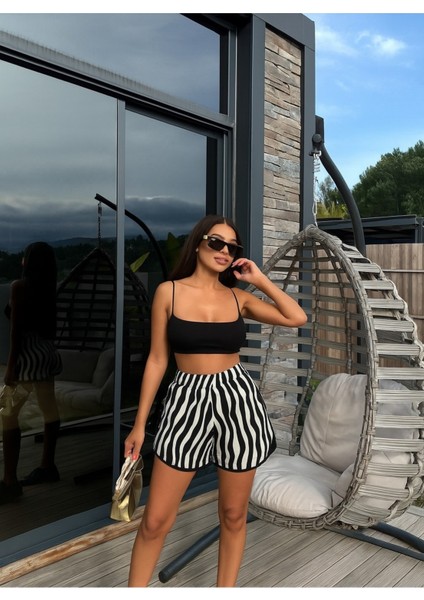 Kadın Yüksek Bel Beli Lastikli Desenli Etek Görünümlü Spor Şık Şort fiyatları