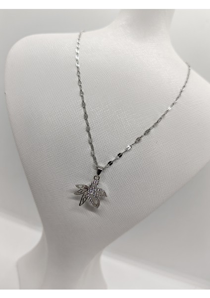 Yaprak Figürlü Çelik Kolye Silver