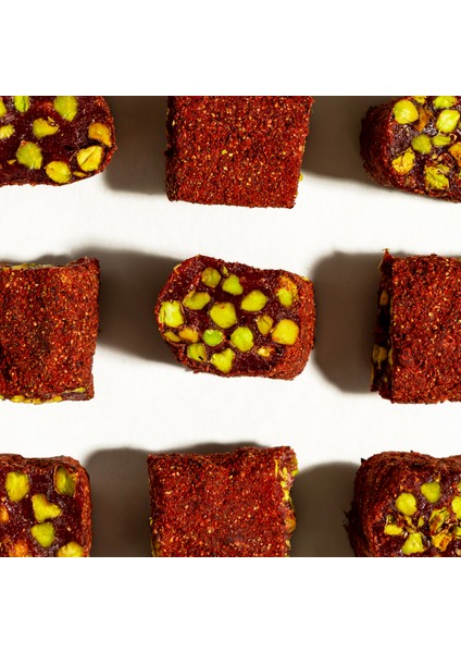 Şeker İlavesiz Çilekli Antep Fıstıklı Lokum 500 gr modelleri