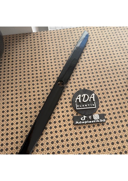 Toyota Corolla Terra 1998-2002 Arka Plakalık Çıtası