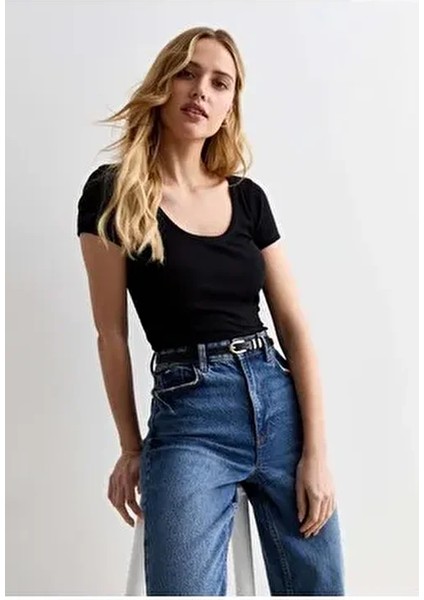 Kadın Siyah Kare Yaka T-Shirt & Bluz , Likralı Fitilli Kaşkorse Kumaş