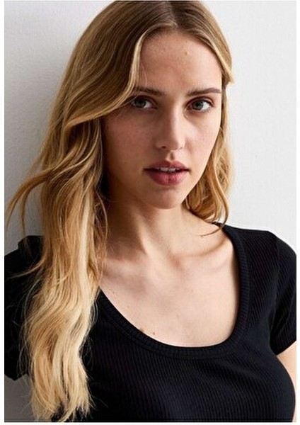 Kadın Siyah Kare Yaka T-Shirt & Bluz , Likralı Fitilli Kaşkorse Kumaş modelleri