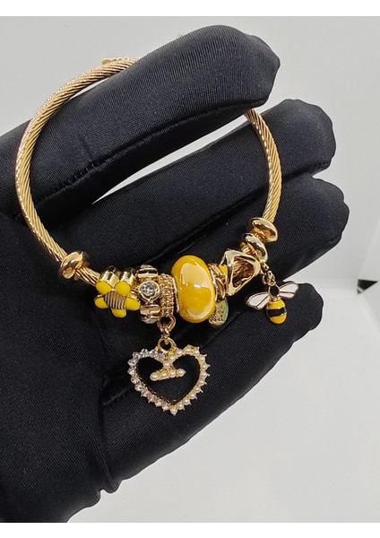 Pandora Çelik Çelik Bileklik Gold Sarı Kalpli fiyatları