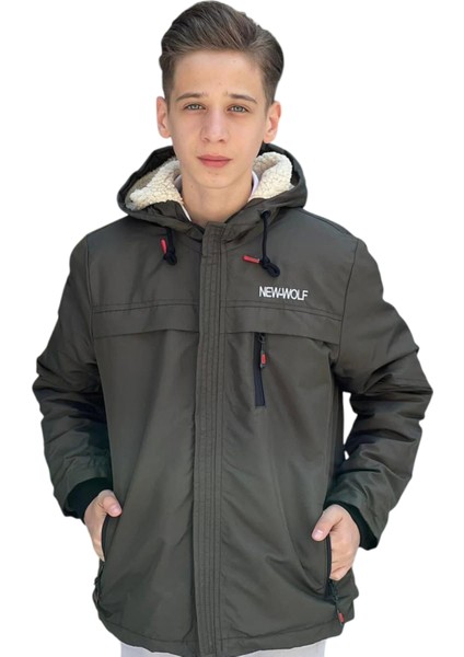 Erkek Çocuk New Wolf Yazılı Fermuar Cepli Içi Peluş Astarlı Haki Renk Ince Mont