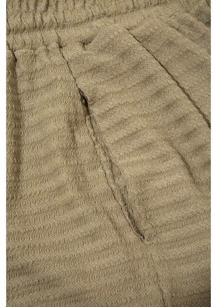 Dokulu Geniş Dökümlü Pantolon modelleri