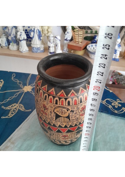 Özel Işlemeli Toprak Vazo