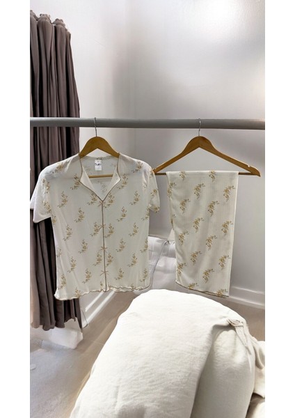 Sarı Çiçek Desenli Viskon Kadın Pijama Takımı