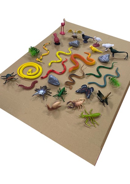 32 Parça Oyuncak Kuşlar Oyuncak Yılanlar ve Oyuncak Böcekler Seti Yüksek Kalite