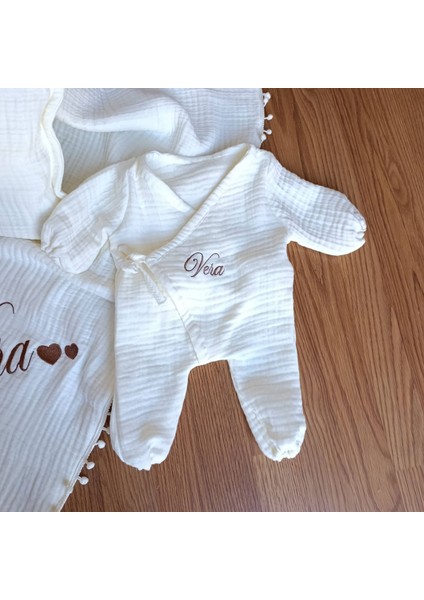 Kişiye Özel Isim Nakışlı 6’lı Müslin Hastane Çıkışı Bebek Seti – %100 Pamuk fırsatları